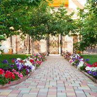 Using Hardscaping and Stonework to Enhance Your Blue Ridge Landscaping